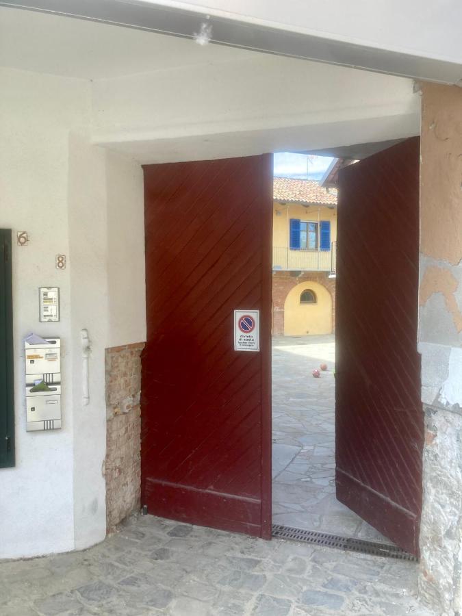 Da Emi - La Casetta In Piazza Monforte D'Alba Exterior photo